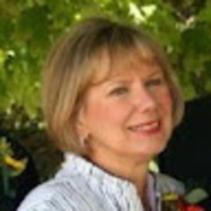 Meet your Posher, Lois a